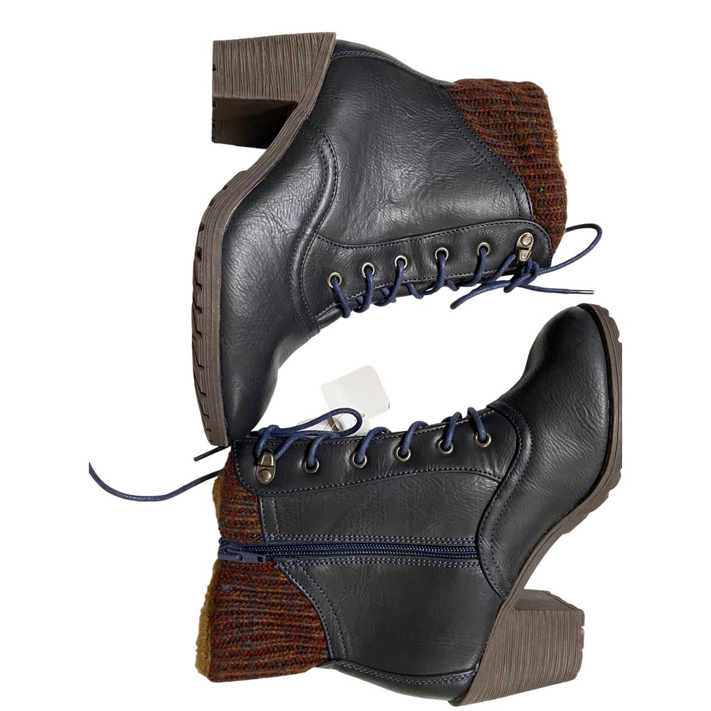 Lukees by Muk Luks Blue Water Resistant Knit Collar Ankle Boots Size 6.5